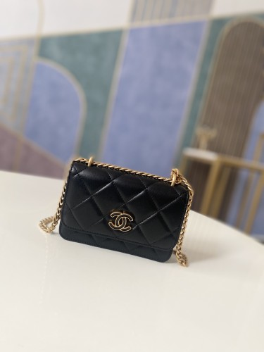 Handbag Chanel  81185 size 15 cm