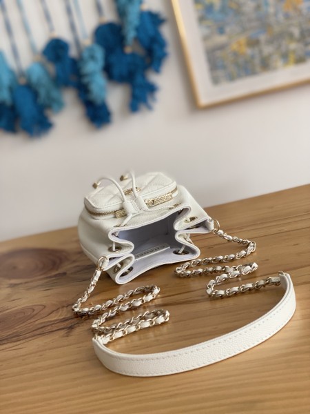 Handbag Chanel  2913  size  12.5*10*7.5 cm