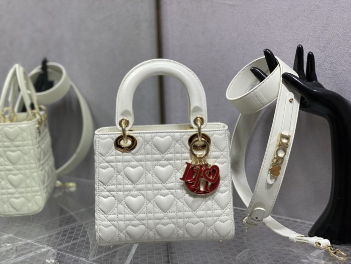 Handbag  Dior  size  20 cm