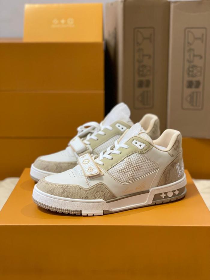 Louis Vuitton Trainer Beige White