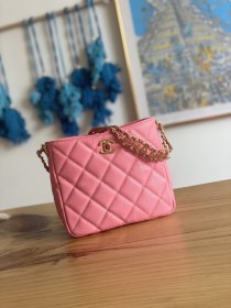 Handbag   Chanel  AS3223  size 16*19*8  cm