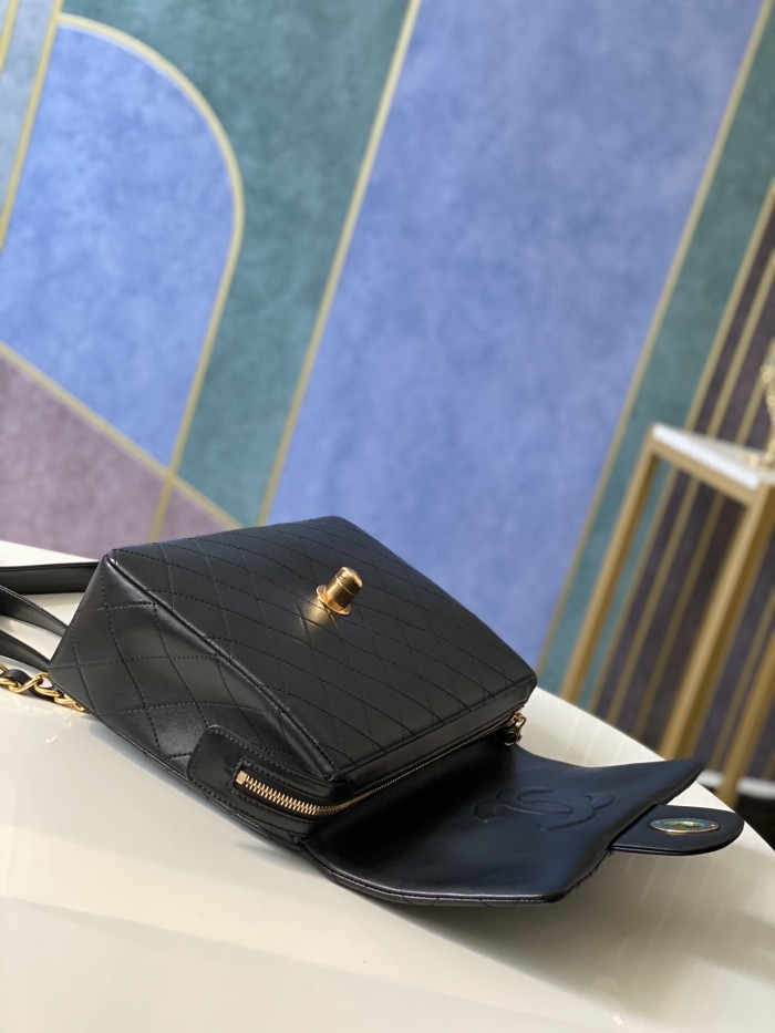 Handbag   Chanel  A88 size  30.21.8 cm