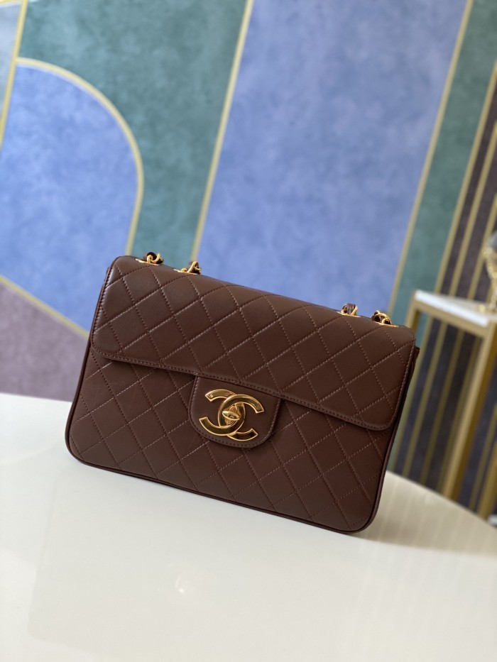 Handbag   Chanel  A88  size 30.21.8 cm