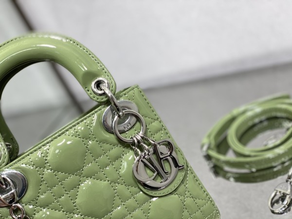 Handbag  Dior  size   17 cm