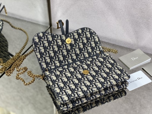 Handbag  Dior  size  21 cm