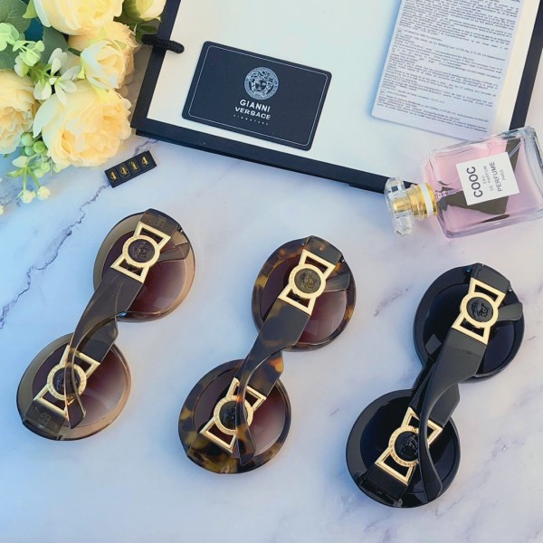 Sunglasses Versace 1