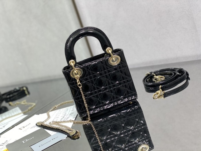 Handbag  Dior size  17 cm