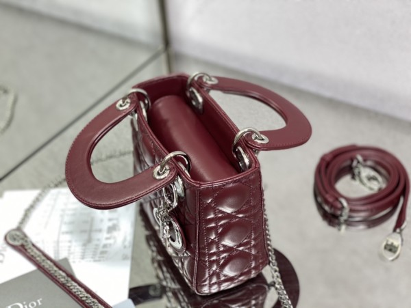 Handbag  Dior  size  17 cm