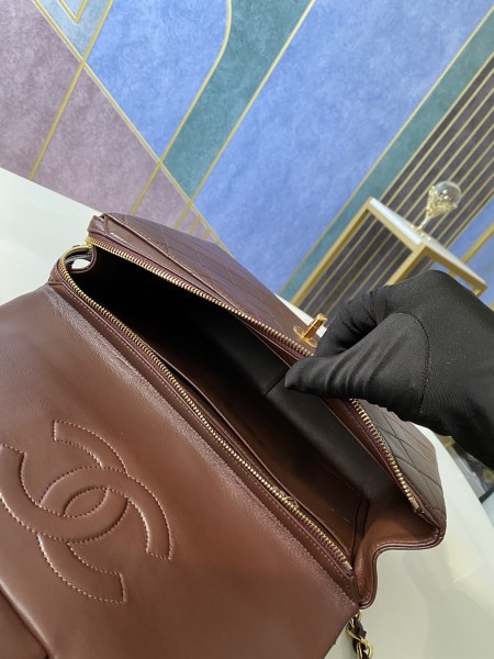 Handbag   Chanel  A88  size  30.21.8 cm