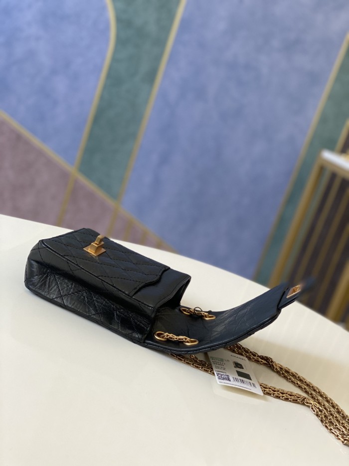 Handbag   Chanel AS1326  size  17 13.5 5.5 cm