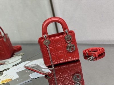 Handbag  Dior  size  17 cm