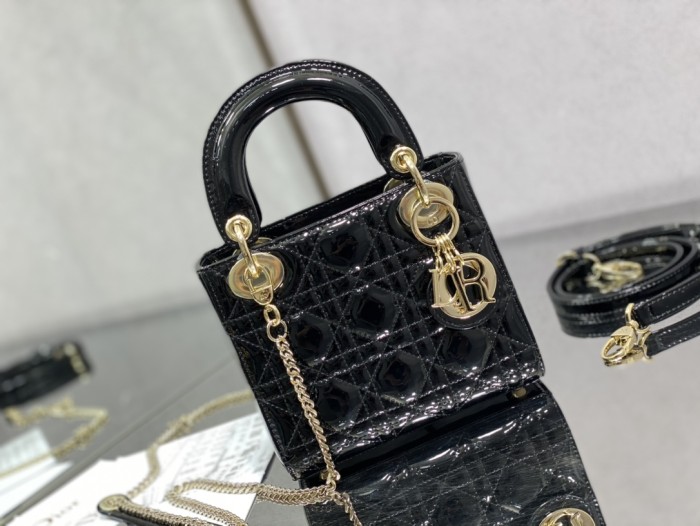 Handbag  Dior size  17 cm