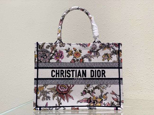 Handbag  Dior  8001  size 36 cm