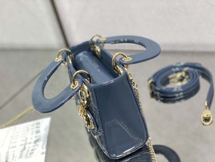 Handbag  Dior  size 17 cm