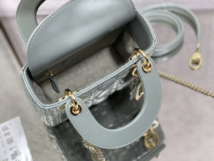 Handbag  Dior  size  17 cm