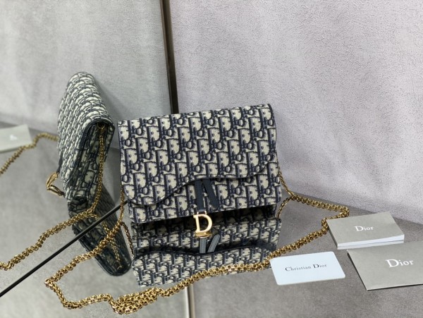 Handbag  Dior  size  21 cm