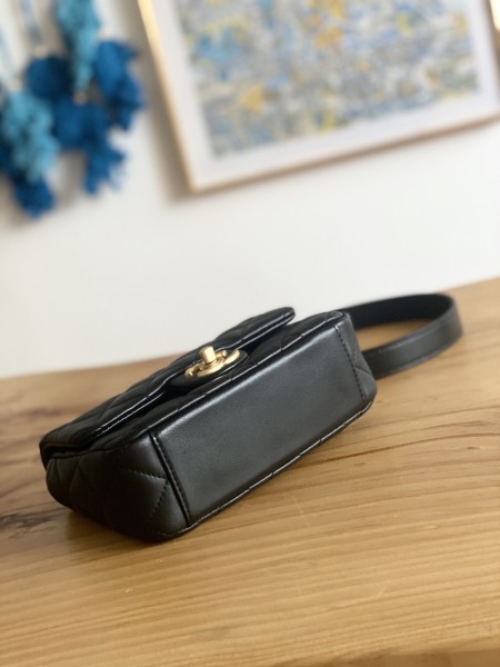 Handbag   Chanel  As3109  size  19*14*6 cm