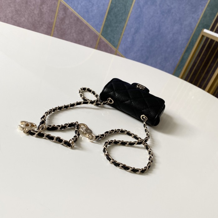 Handbag   Chanel 1952  size  11 ×2 ×7.5 cm