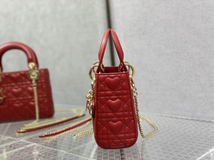  Handbag  Dior  size 17 cm 