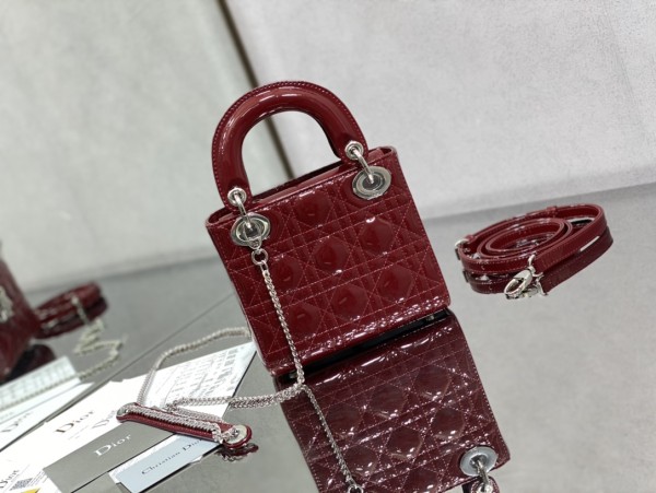 Handbag  Dior  size 17 cm