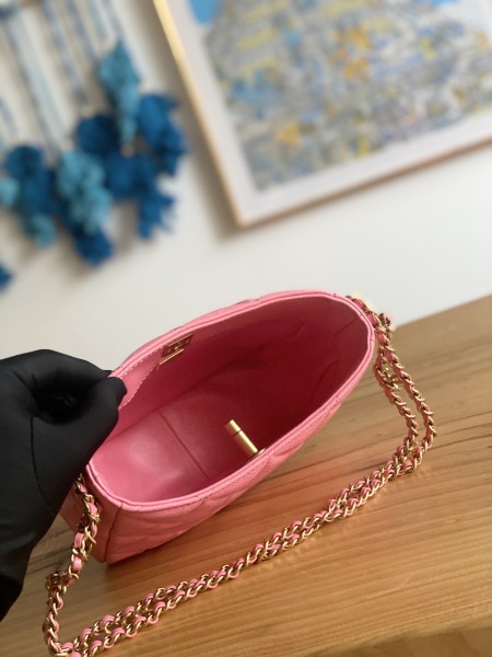 Handbag   Chanel  AS3223  size 16*19*8  cm