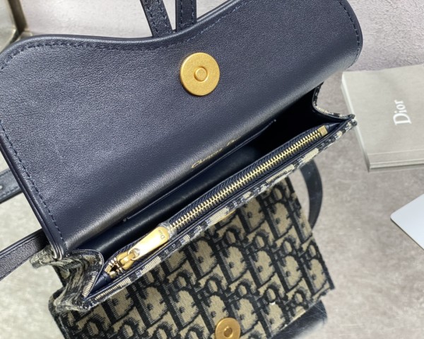 Handbag  Dior  size 17 cm