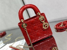 Handbag  Dior  size  17 cm