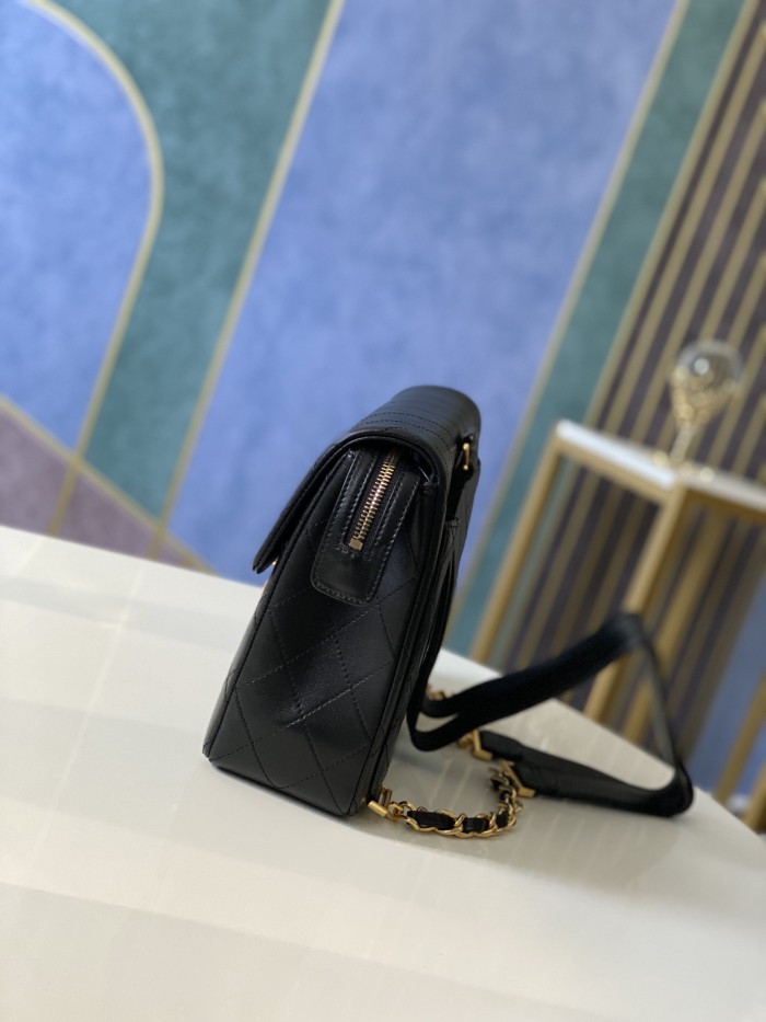 Handbag   Chanel  A88 size  30.21.8 cm