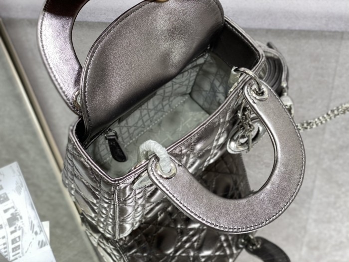 Handbag  Dior  size  17 cm