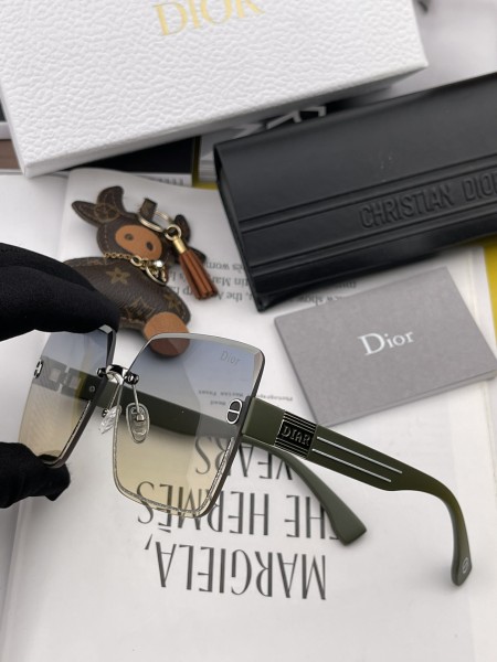 sunglasses Dior D7771