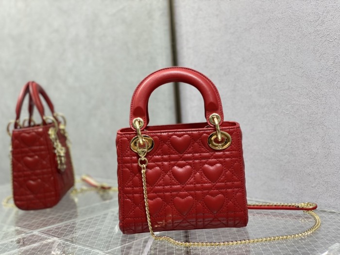  Handbag  Dior  size 17 cm 