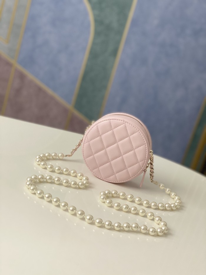 Handbag   Chanel  81183  size  12x12x4.5 cm