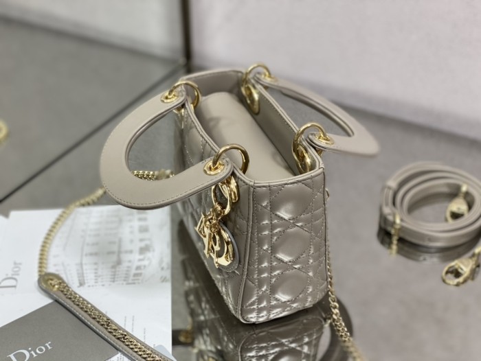 Handbag  Dior  size  17 cm