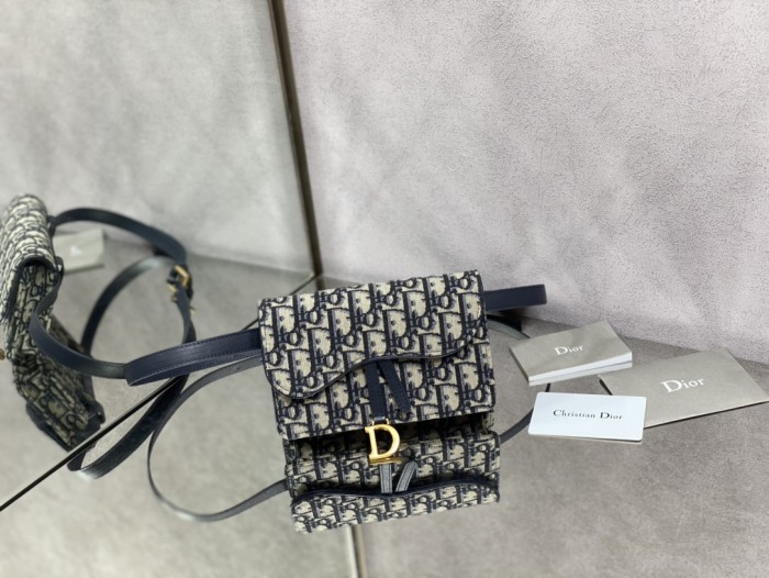 Handbag  Dior  size 17 cm