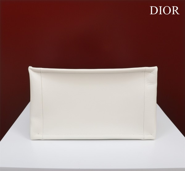 Handbag  Dior  size  36.5×28×17.5  cm