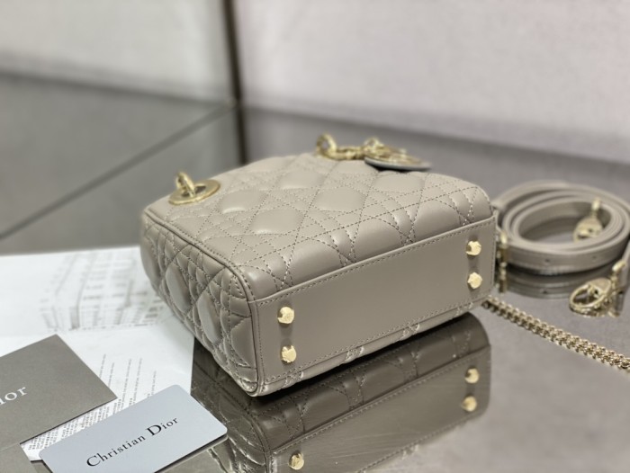 Handbag  Dior  size  17 cm