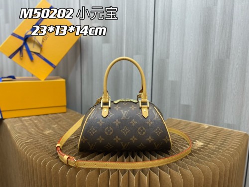 Handbag   Louis Vuitton M50202  size  23 × 13 × 14  cm