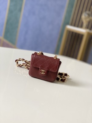 Handbag   Chanel  2080  size  9.8.3 cm