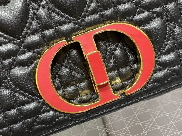 Handbag  Dior size  25.5*15*8 cm