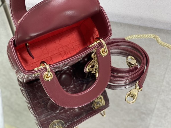 Handbag  Dior  size  17 cm