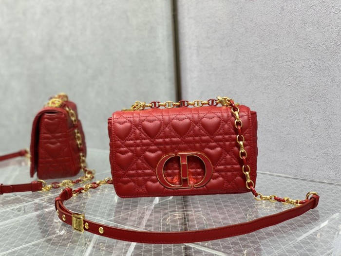 Handbag  Dior  size  20*12*7 cm