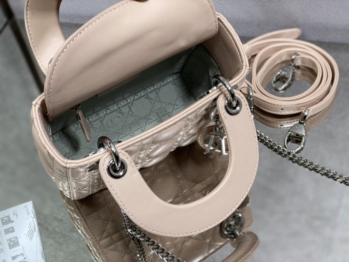 Handbag  Dior  size  17 cm