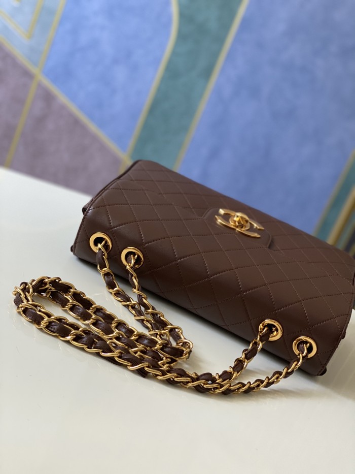 Handbag   Chanel  A88  size 30.21.8 cm