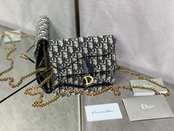 Handbag  Dior size 19 cm