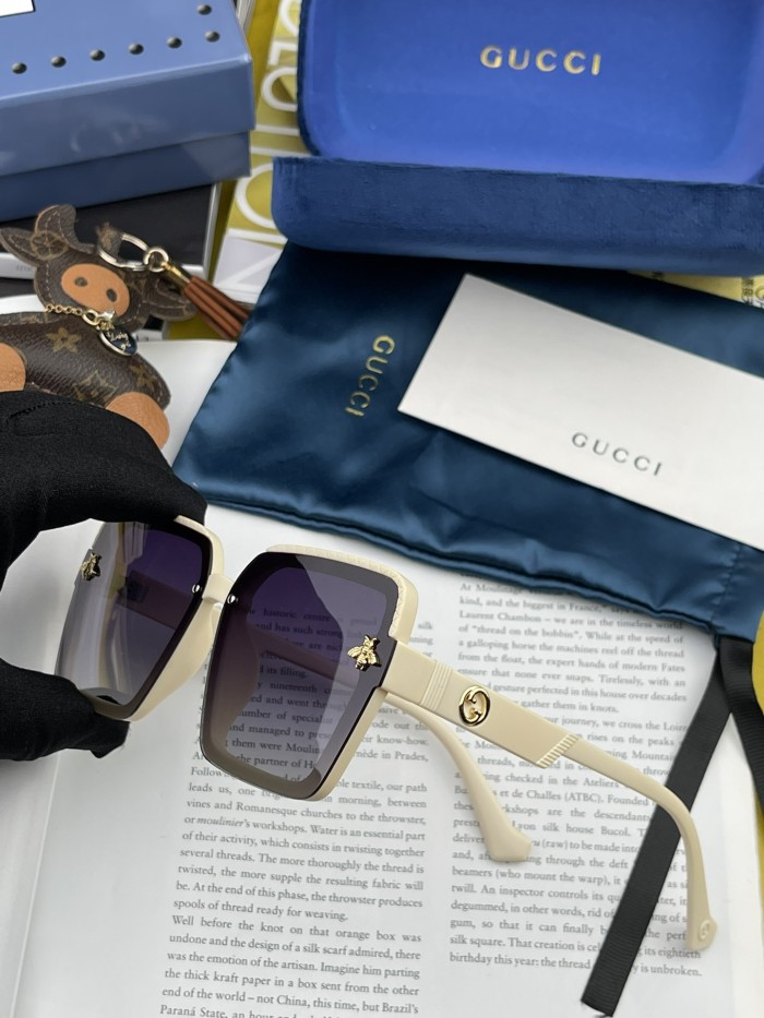 Sunglasses Gucci G1625