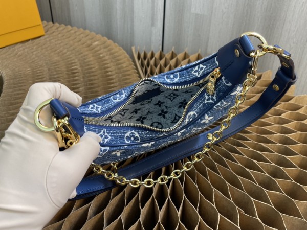  Handbag   Louis Vuitton  M81166  size  23 x 13 x 6 cm