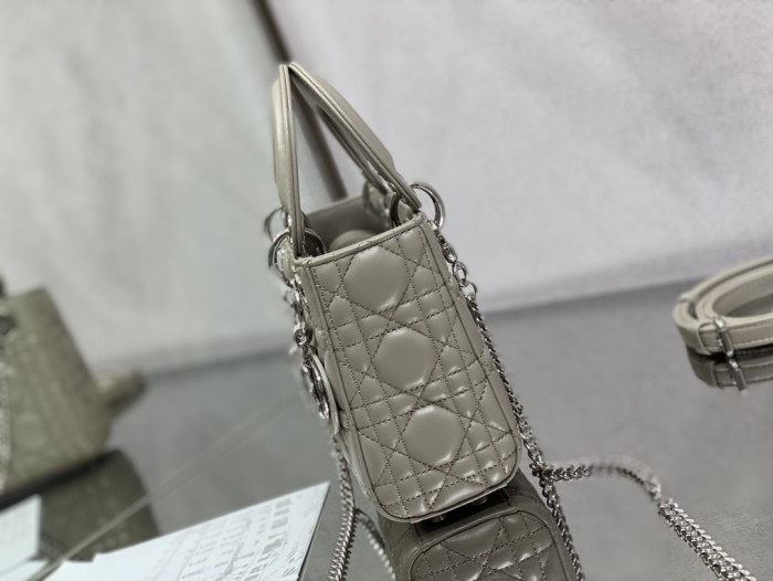 Handbag  Dior size  17 cm