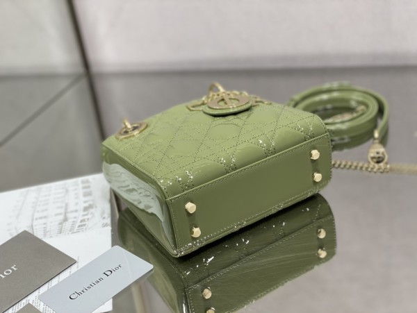 Handbag  Dior size   17 cm