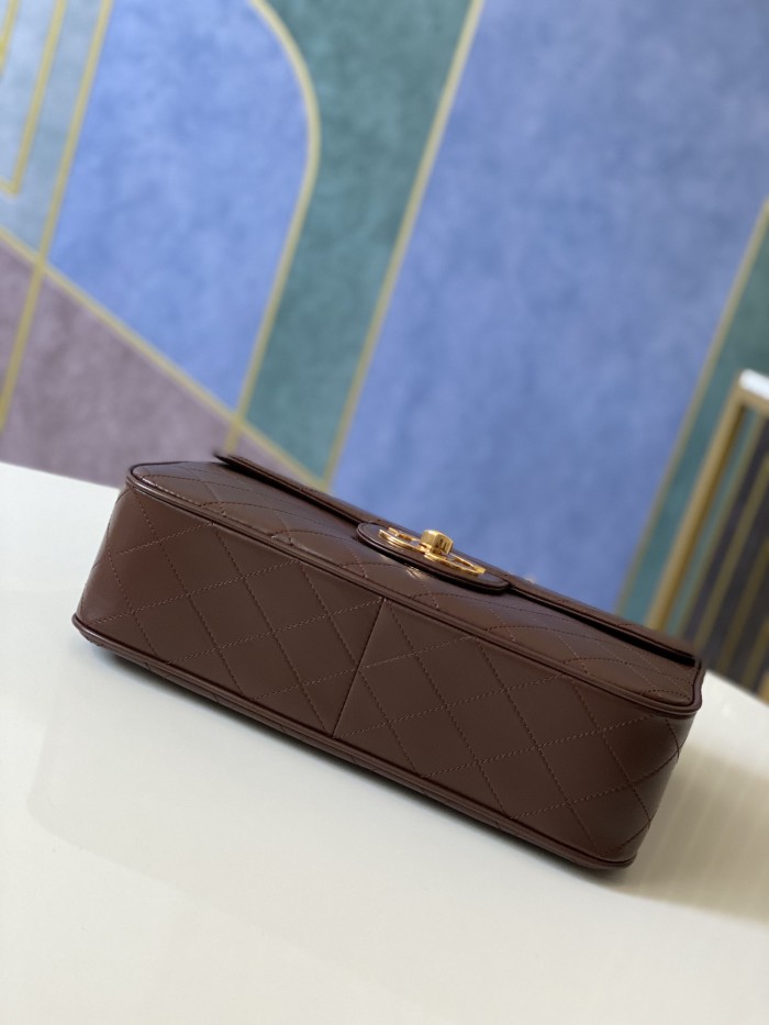 Handbag   Chanel  A88  size 30.21.8 cm