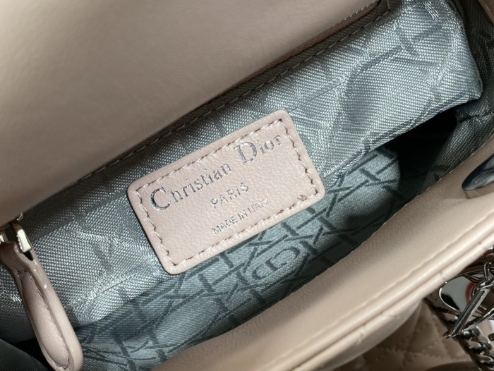 Handbag  Dior  size  17 cm